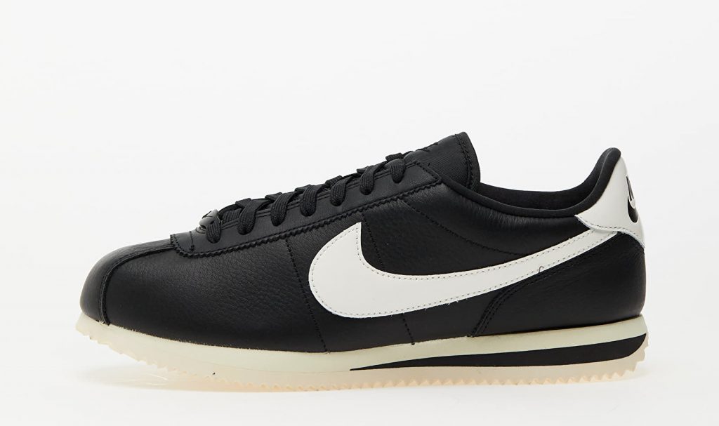 Дамски Сникърси Nike